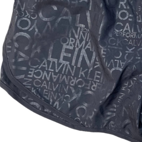 Calvin Klein Performance L black logo print 3” 2-pocket athletic running shorts - Picture 13 of 16